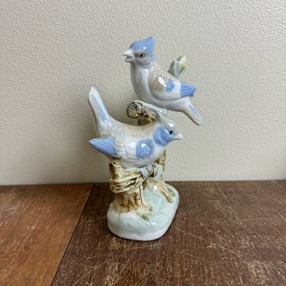 Vintage 7" Artmark Taiwan Porcelain Glazed Pair Blue Jays Perched Figurine - Picture 2 of 6